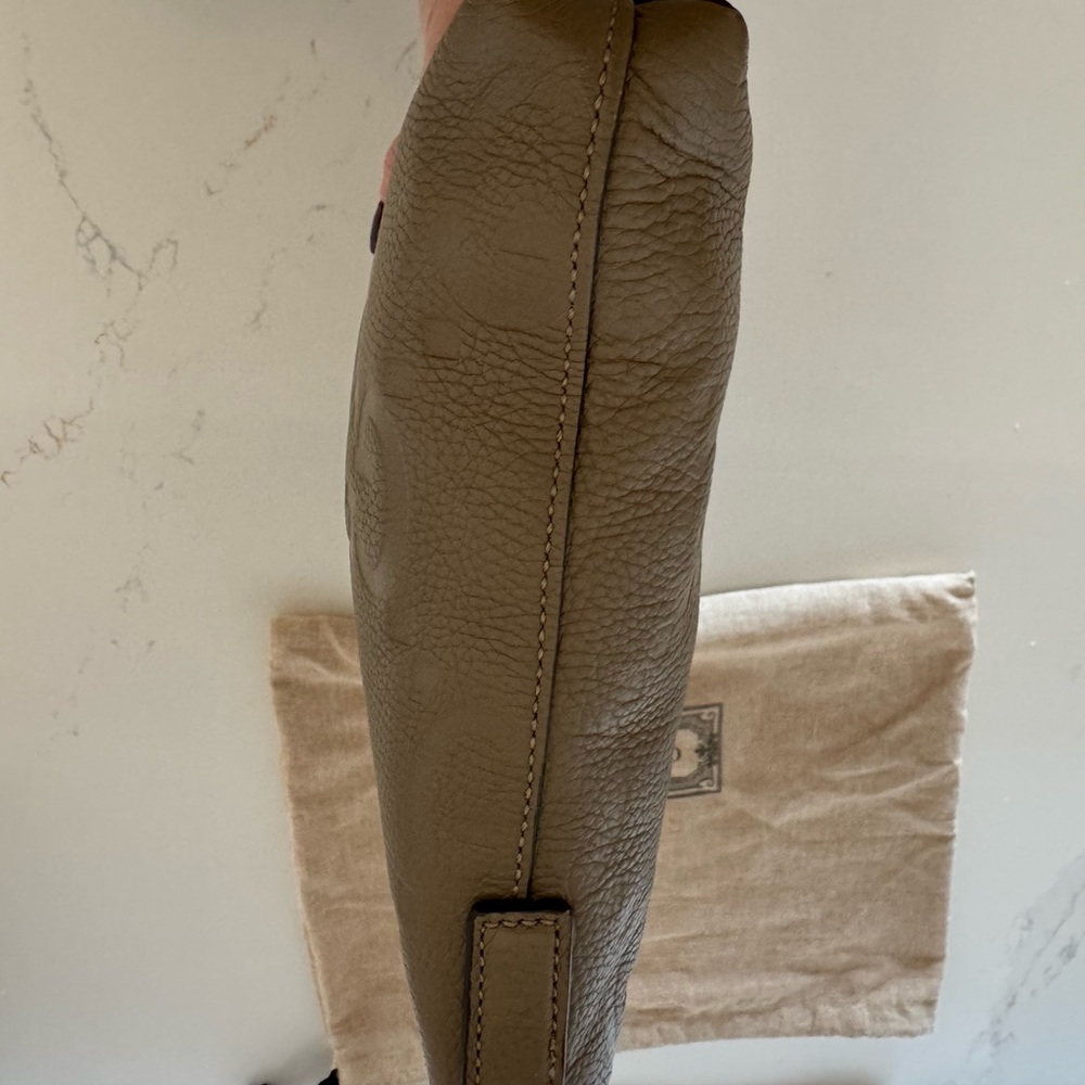 SALE******Gucci Jumbo GG Taupe Leather Medium Crossbody - Picture 8 of 9
